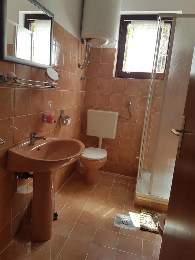 Apartment Ute Mali Lošinj Eksteriør bilde